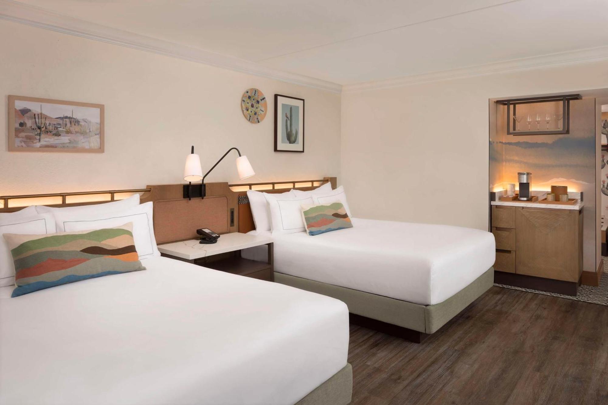 The Scottsdale Resort & Spa, Curio Collection By Hilton Exterior photo