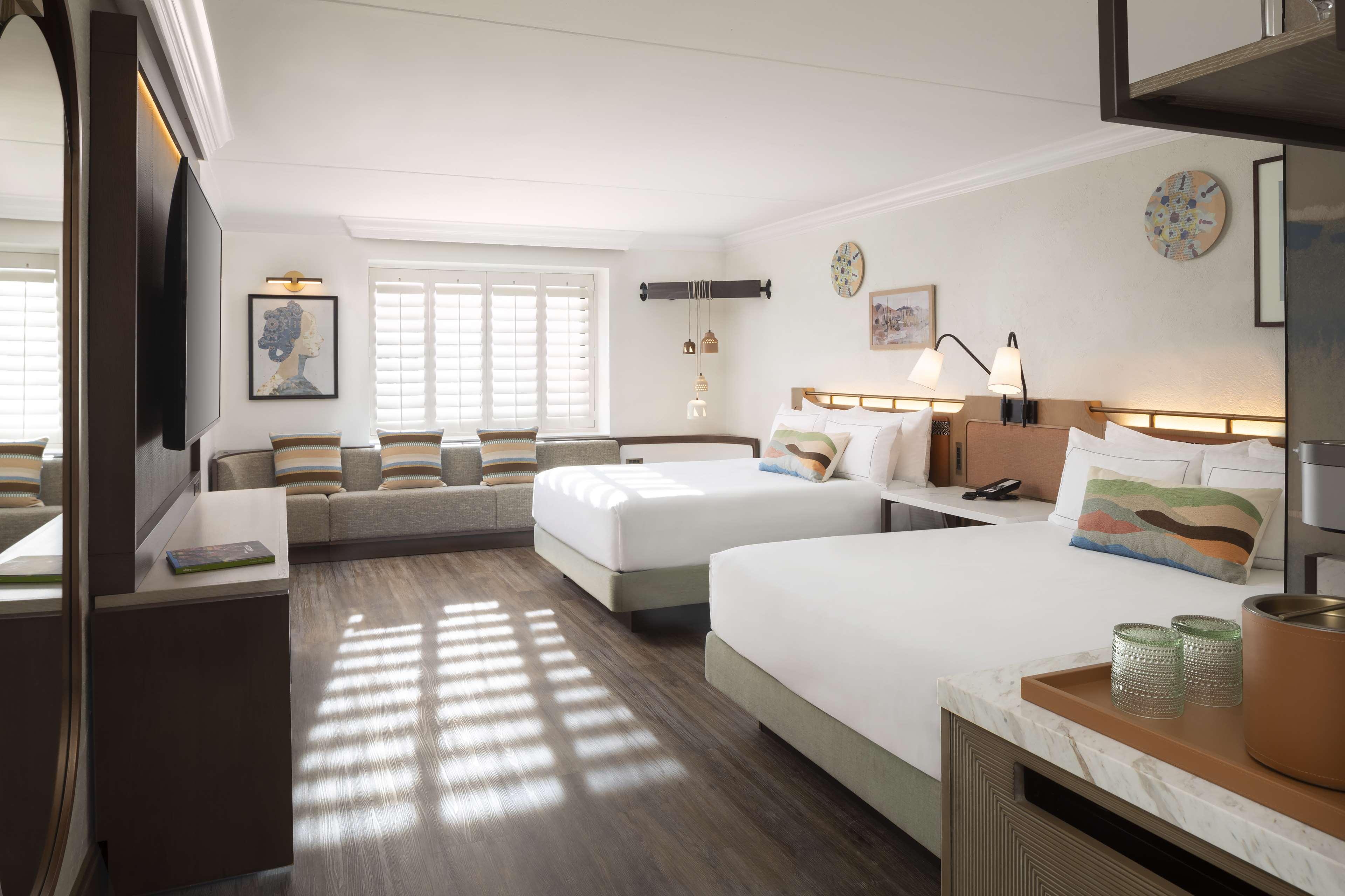 The Scottsdale Resort & Spa, Curio Collection By Hilton Exterior photo