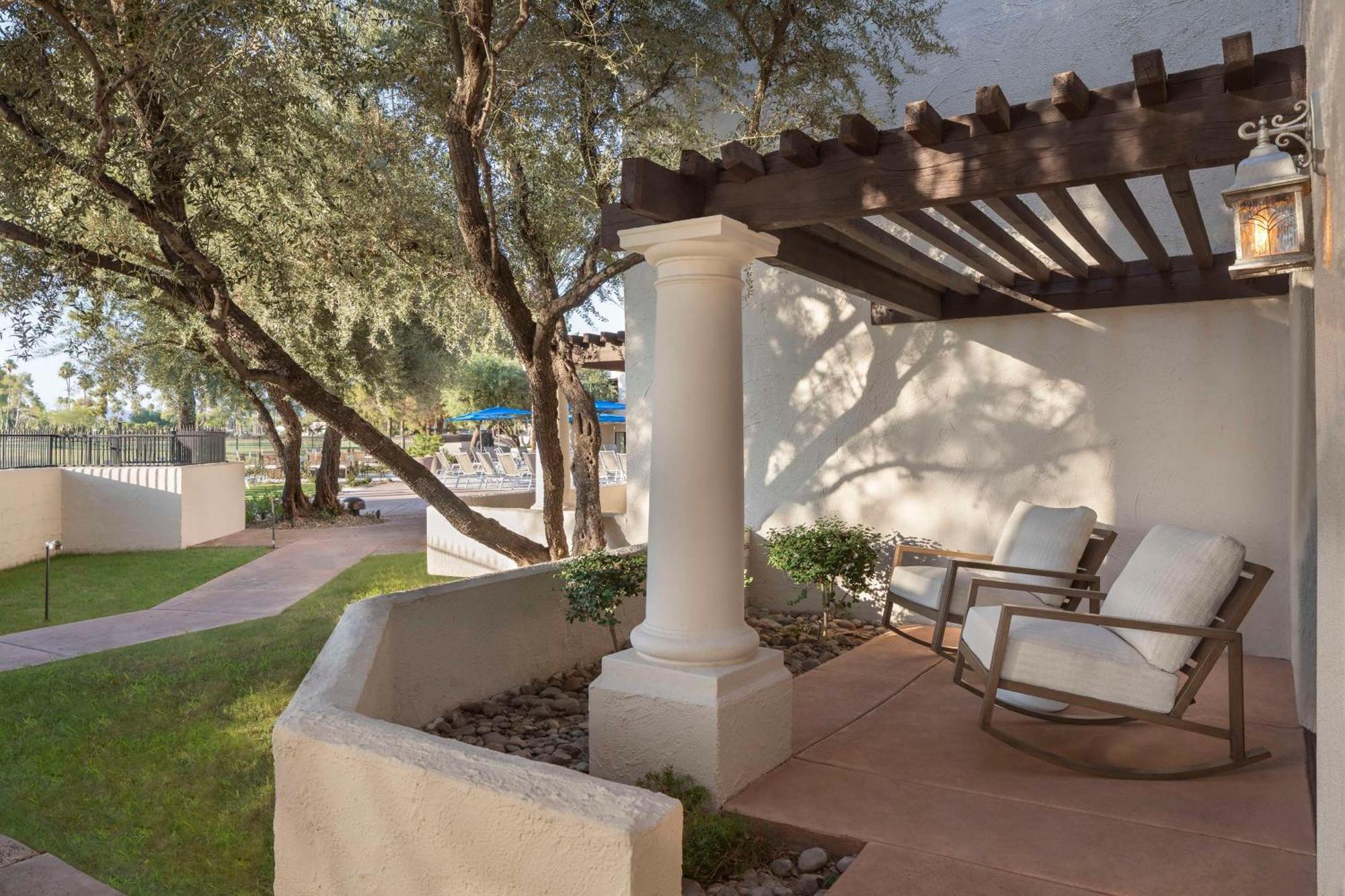 The Scottsdale Resort & Spa, Curio Collection By Hilton Exterior photo